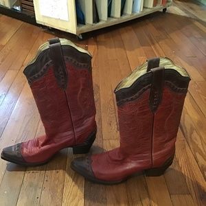 Corral cowboy boots from Dallas
